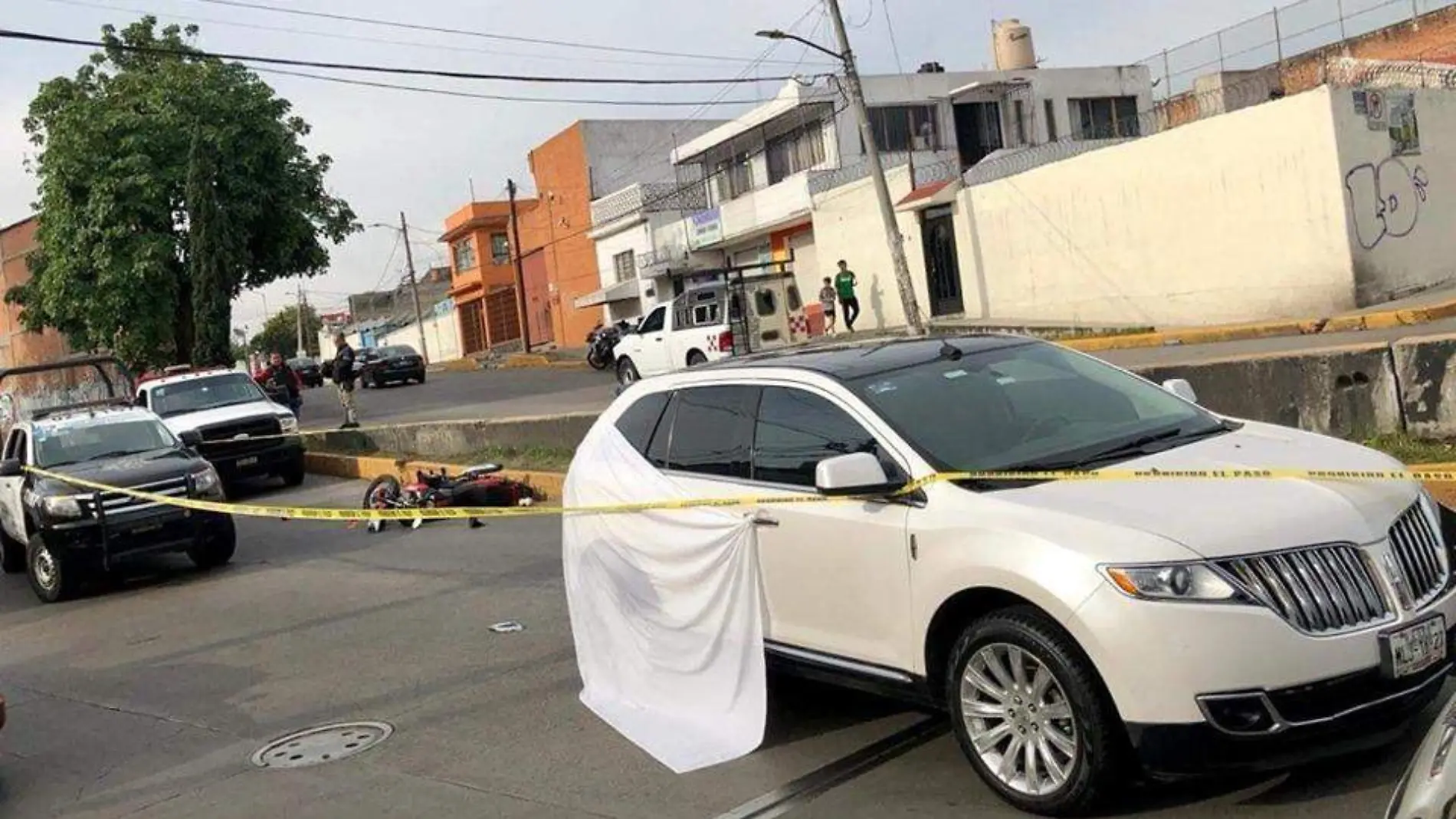 Accidente entre moto y auto